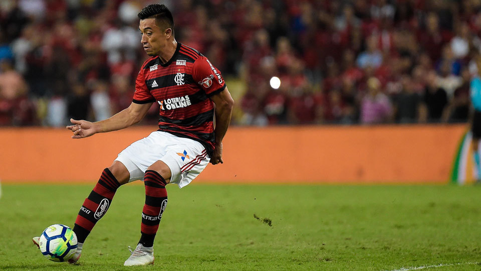 O colombiano Uribe em ação no gramado do Maracanã em Corinthians x Flamengo, na quarta-feira