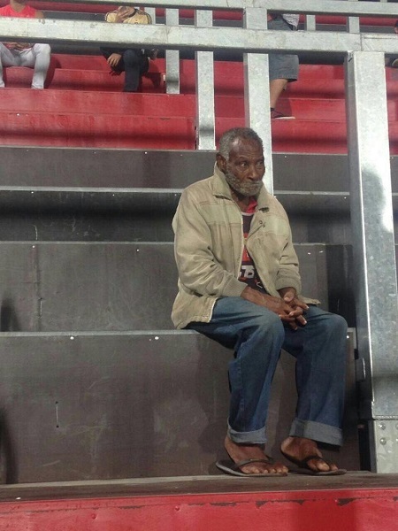 Seu Expedito em Flamengo x Santos, pela Copa do Brasil Seu Expedito em Flamengo x Santos, pela Copa do Brasil