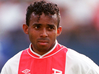 Wamberto em ação pelo Ajax, em 1999 Wamberto em ação pelo Ajax, em 1999