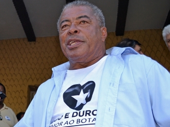 Jairzinho também marcou presença na eleição Jairzinho também marcou presença na eleição