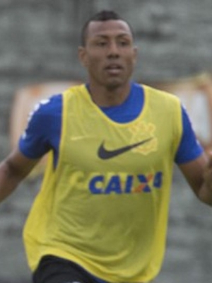 Emerson e Cachito Ramirez em treino do Corinthians Emerson e Cachito Ramirez em treino do Corinthians