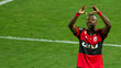 Vin&iacute;cius J&uacute;nior comemora primeiro gol entre os profissionais