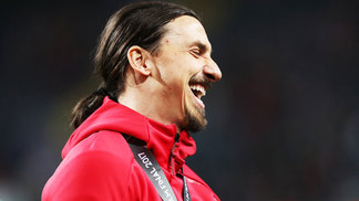 Mourinho acredita que Ibrahimovic voltará a jogar neste ano: 'Premonição minha' Ibrahimovic Manchester United Ajax Final Liga Europa 24/05/2017