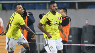 Borja marca duas vezes, e Colômbia goleia China em amistoso Borja comemora um de seus gols na vitória da Colômbia sobre a China