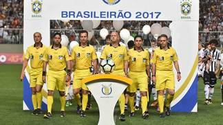Caseiros? Veja o aproveitamento dos mandantes com os principais árbitros do Brasileiro Héber Roberto Lopes apita Corinthians x Grêmio nesta quarta-feira