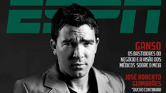 À revista ESPN, Deco revela ter sido 'escudo' de Messi e ter sofrido trauma no Corinthians Deco diz que já foi escudo de Messi no Barça e que ficou traumatizado com o que viu no Corinthians