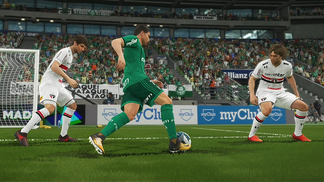 De ‘cara nova’: Dudu, Rodrigo Caio e Neymar estão na primeira grande atualização de ‘PES 2018’ Rodrigo Caio e Lugano cercam Dudu no Allianz Parque de PES 2018.