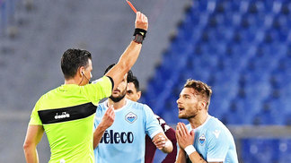 Immobile recebe multa e suspensão após testada em Burdisso Immobile Expulso Árbitro Piero Giacomelli Campeonato Italiano 11/12/2017