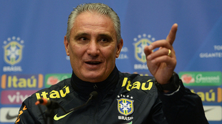 Tite ficou 'chato'? Ou a opinião sobre ele depende de estar por cima ou por baixo (como agora)? Tite concedeu entrevista coletiva na tarde desta segunda-feira em Wembley