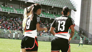 A bola não rolou na abertura do Campeonato Mineiro Feminino de Futebol. O motivo? Faltaram ambulâncias e médicos Primeira rodada do Mineiro Feminino, nesse domingo, não foi disputada