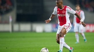 Após imprensa turca badalar, Flamengo é finalmente procurado por Besiktas e reabre negociação por Babel Ryan Babel, durante o jogo contra o Vitesse