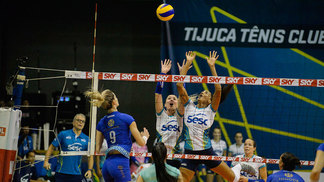 Depois de lances chocantes da NBA, vôlei brasileiro também tem lesão assustadora Sesc-RJ venceu o Barueri por 3 sets a 2