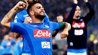 Se você acha que dinheiro não é tudo no futebol, veja por que tem que torcer para o Napoli Insigne Comemora Napoli Roma Campeonato Italiano 14/10/2017