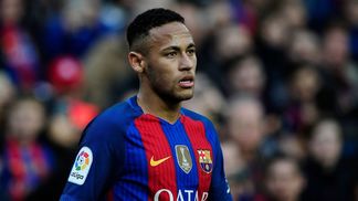 'Dembélé é melhor', de novo: volta ao Barcelona é cada vez mais humilhação para Neymar Neymar com a camisa do Barcelona
