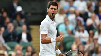 A arte de fazer o simples Djokovic garantiu classificação para as quartas