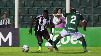 Figueirense empata com o Goiás na estreia de Milton Cruz Figueirense x Goiás 12/08/2017