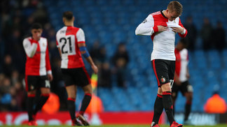 Lembra do temido futebol holandês? Agora ele virou piada na Europa; veja por quê Feyenoord perdeu os cinco primeiros jogos na fase de grupos da Champions League