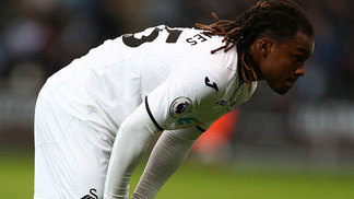 Ninguém quer! Lanterna da Premier League tenta devolver promessa portuguesa de R$ 138 mi, mas Bayern rejeita Renato Sanches Swansea Futebol Getty