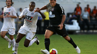 Ronaldo marcou dois gols na final de 2009 Ronaldo marcou dois gols na final de 2009