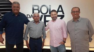 Ícone na região, Givanildo Oliveira é o convidado de estreia do Bola da Vez Nordeste, nesta segunda, 21h, em ESPN Extra e WatchESPN Bola da Vez Nordeste Léo Medrado, Givanildo Oliveira, Mário Marra e Edu Affonso 11/12/17