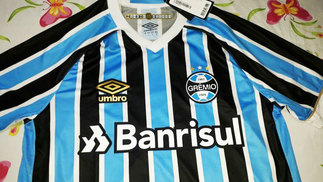 Antes de estreia na Libertadores, nova camisa 1 do Grêmio vaza na web Grêmio Nova Camisa 1 Umbro