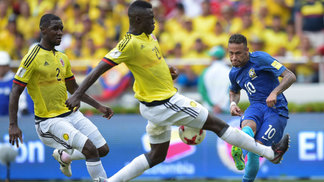 Brasil leva empate da Colômbia e perde 100% de aproveitamento com Tite nas Eliminatórias Neymar em ação contra a Colômbia nesta terça