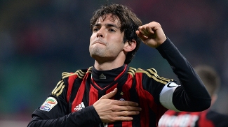 Kaká desconversa sobre aposentadoria e admite convite do Milan Kaká pode deixar o Milan ao final da atual temporada