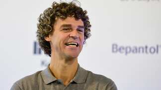 Gustavo Kuerten projeta Bia Haddad no top 50 ainda neste ano Gustavo Kuerten acredita que Bia Haddad e Monteiro podem dar bons frutos ao tênis brasileiro