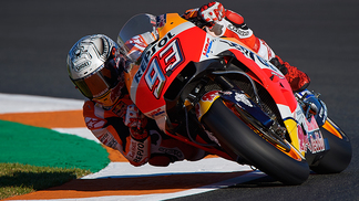 Favorito ao título, Márquez faz pole para decisão da MotoGP em Valência Marc Marquez, durante treino da MotoGP em Valência