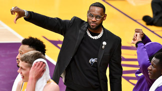 O retorno do Rei: LeBron está de volta ao topo LeBron está pronto para recuperar o reinado