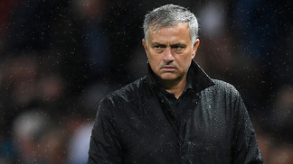 Mourinho reconhece status de lenda de Rooney no United Mourinho não gostou totalmente da estreia do United na Champions