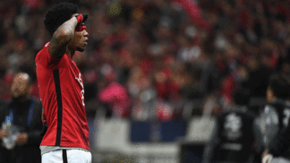 Ex-Corinthians e Coritiba marca no fim e dá título da Champions Asiática a time japonês, que pode pegar o Real no Mundial Rafael Silva Comemora Gol Urawa Red Diamonds Al Hilal Champions Asiática Futebol Getty 25/11/17