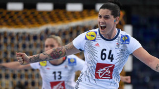 França e Suécia vencem e vão à semifinal no Mundial de handebol França segue firme no Mundial