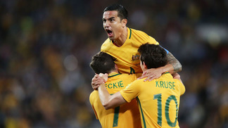 Tim Cahill marca duas vezes e acaba com sonho da Síria em disputar a Copa do Mundo Tim Cahill comemora gol da Austrália diante da Síria nas Eliminatórias para a Copa de 2018