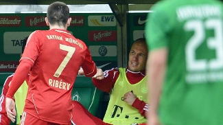 Bayern perde Martínez e Ribéry contra o Leverkusen, mas pode ter a volta de Robben Robben e Ribery se desentenderam na semifinal da Champions League