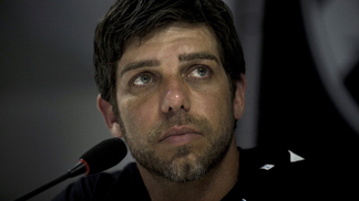 Juninho Pernambucano e os Setoristas Juninho Pernambucano, em entrevista coletiva