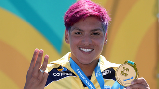 Recordista, Ana Marcela Cunha vence prova de 36km sem dificuldade Ana Marcela Cunha se tornou tricampeã mundial nos 25km