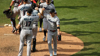 A MLB tentou conviver com o vírus por perto, e agora está no limite de suspender a temporada Marlins na MLB
