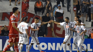 Libertad volta a vencer Huracán e enfrentará Santa Fe pela Sul-Americana Libertad está na próxima fase