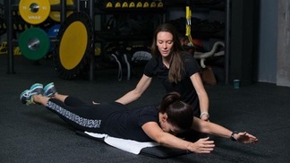 À espera de Manuela, Fabiana Murer se dedica à rotina de fisioterapeuta e dirigente Fabiana Murer trabalha como fisioterapeuta em seu Instituto, o INSPORT