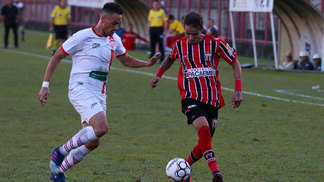 Com três expulsos e gol aos 54min, líder Botafogo-SP arranca empate com Mogi Mirim na Série C Mogi Mirim e Botafogo-SP empataram por 2 a 2 neste sábado