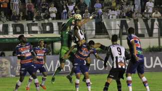 Fortaleza segura o Tupi e conquista o tão sonhado acesso à Série B Fortaleza está de volta à Série B após oito temporadas disputando a terceira divisão