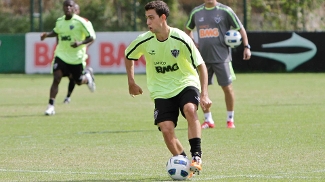 Ele foi chamado para seleção brasileira sub-20, mas preferiu ficar para evitar rebaixamento do Atlético-MG Fillipe Soutto chega ao Vasco em 2013