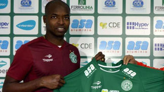 Campeão da Libertadores pelo Inter é oficializado no Guarani e pode estrear contra ex-clube Rentería foi oficializado no Guarani