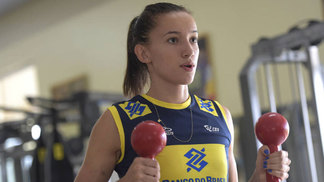 Gabi passará por cirurgia e desfalca Rio de Janeiro na Superliga Gabi foi campeã da Superliga com o Rio na última temporada