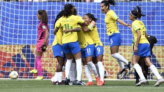 A Copa do Mundo feminina de futebol e a resiliência das mulheres em campo