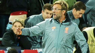 Klopp descarta pressão por bom início de United e City no Inglês Jurgen Klopp Liverpool Sevilla Champions 13/09/2017