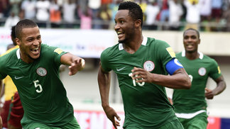 Nigéria goleia Camarões e dispara na liderança; Marrocos faz 6 em Mali e assume liderança provisória Nigéria superou Camarões nesta sexta-feira