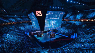 Valve libera permanência de técnicos durante draft em campeonatos de 'DOTA 2' Visão da KeyArena durante a grande final do The International 6.