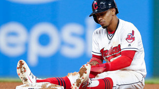 Por que a MLB tem sofrido muito mais que as outras grandes ligas americanas para voltar da pandemia Francisco Lindor arrasado após derrota dos Indians